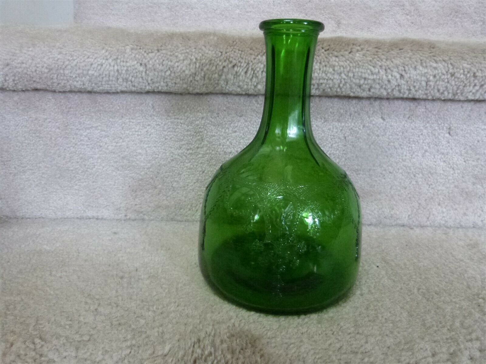 Vint Dark Green Depression Glass White House Vinegar Cameo Ballerina Bottle 8"