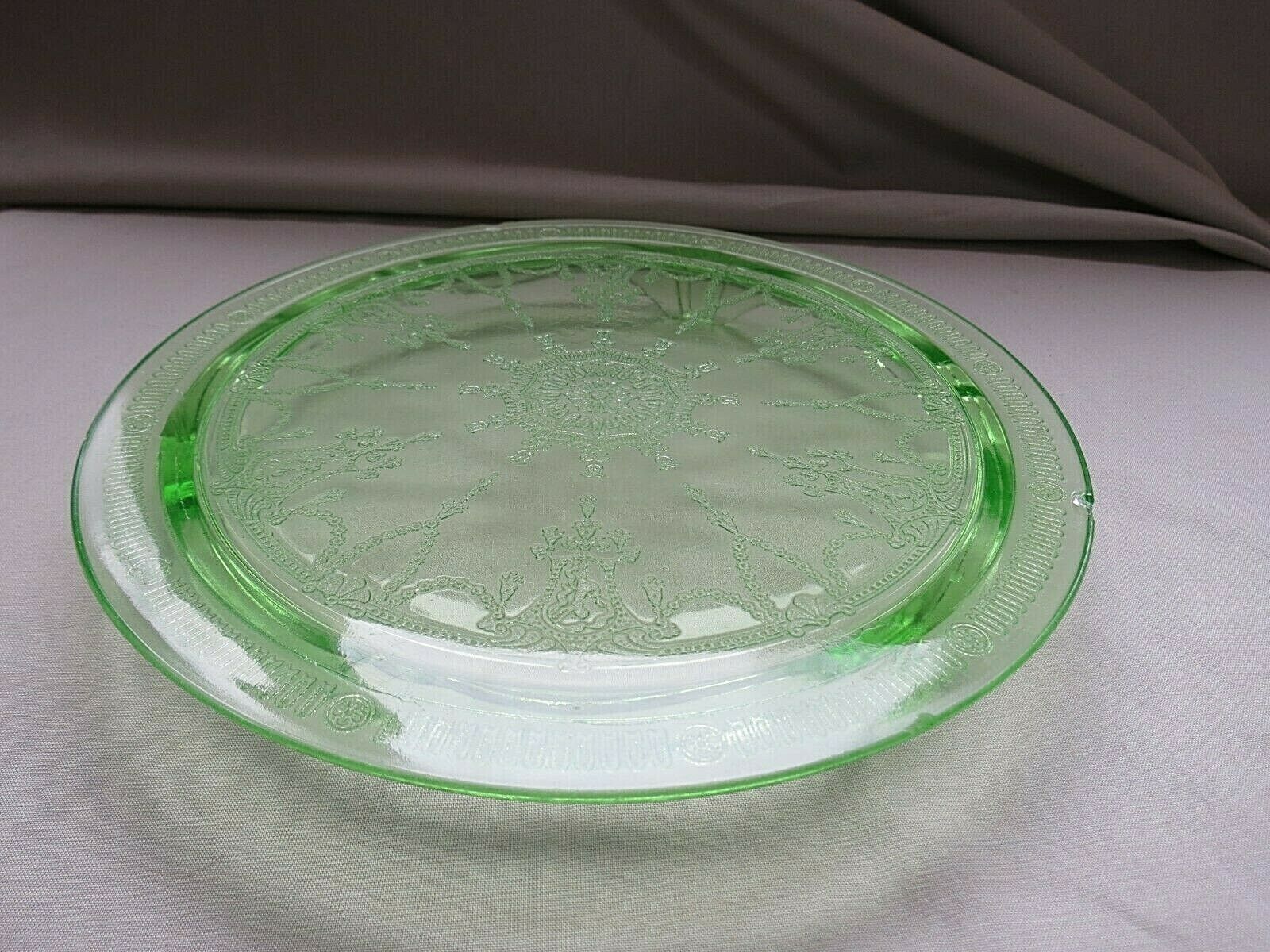 Vintage Anchor Hocking Green Depression Glass Cameo Cake Plate